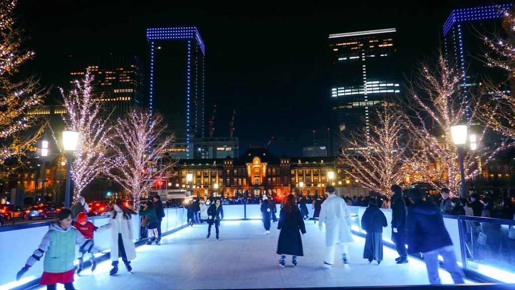 Ice skate rink placed in Marunouchi Illumination